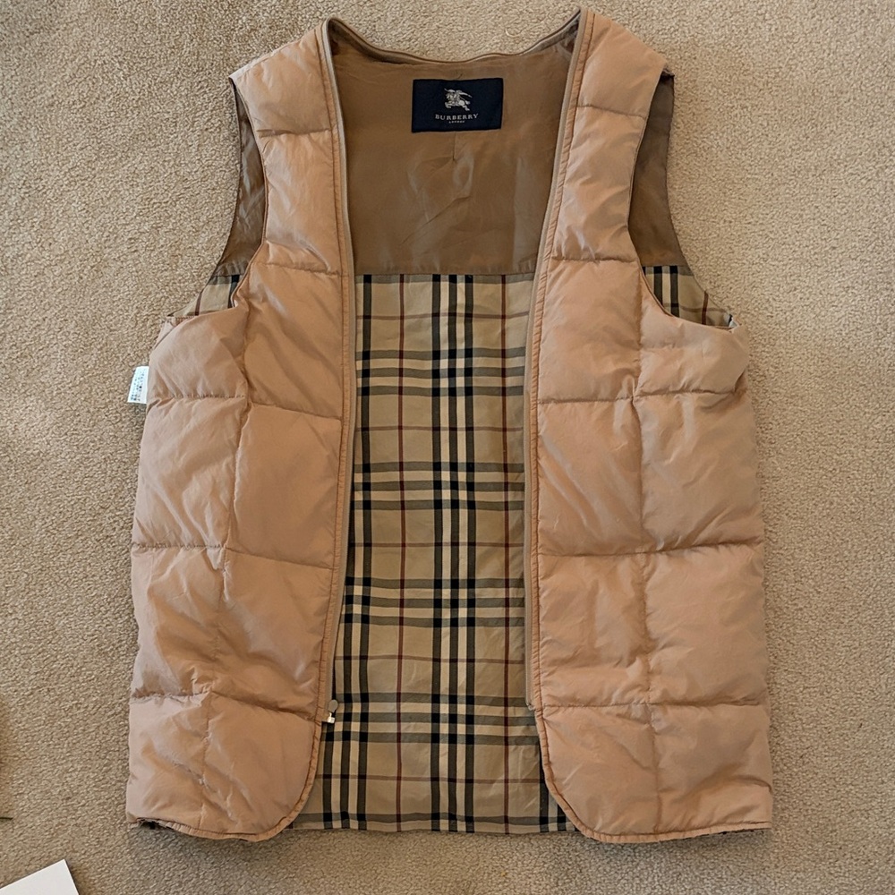 Burberry Beige Puffer Vest coat insert with Checkered Interior